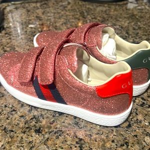 Brand new never worn size 28 Gucci Girls shoes. Do not have the box!